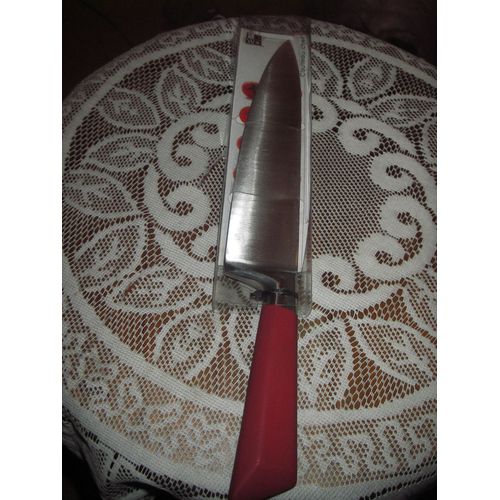 Couteau Chef Qualité Supérieure De Marque Jja ,Acier Inoxydable ,Manche Ergonomique ,Soft Touch ,Lame 20 Cm ,Épaisseur 2,5 Mm ,Finement Aiguisée ,Fil De La Lame Extrêmement Tranchant Et Résistant .