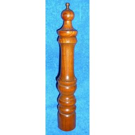 Grand Moulin A Poivre Bois Massif Verni