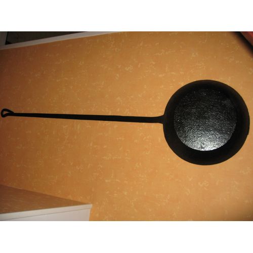 Poele A Longue Queue