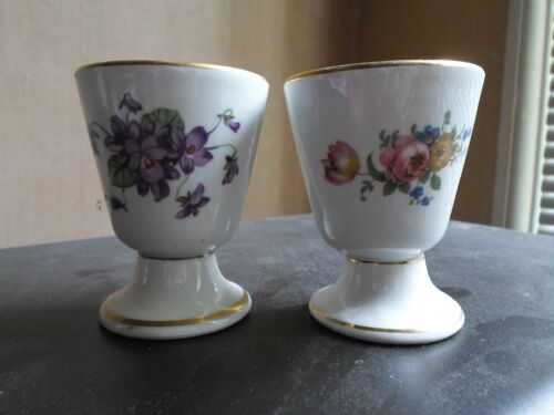 2 Tasses En Porcelaine Veritable Cd , Motif À Fleur