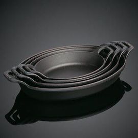 Staub Fonte - 1302923 - Plat - Ovale - Noir Mat - 28 Cm