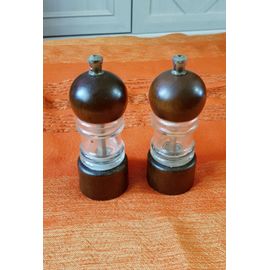 Duo Moulin A Poivre & A Sel. Marque : Marlux.