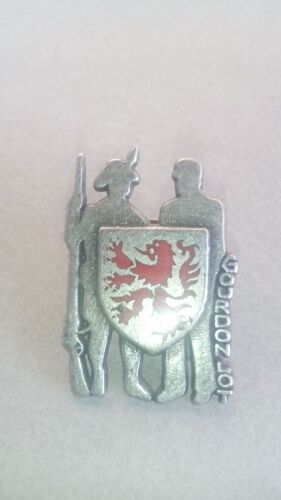 Pin's Gendarmerie Gourdon Lot