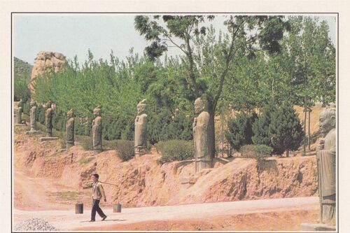 Xi'an, " Statues Du Chemin De L'âme ", Chine.