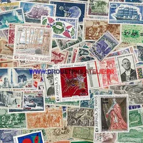 Reunion 25 Timbres Differents Obliteres