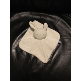 Doudou Plat Lapin Blanc Carré Sucre D'orge