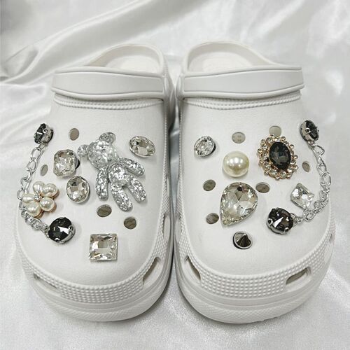 Breloques De Chaussures Bling Accessoires Pour Filles Et Femmes Sabots Sandales, Tendance En Émail Diamant Avec Chaînes De Perles Cadeaux De Fête Cadeaux D'anniversaire Breloques Pour Sabots Accessoi