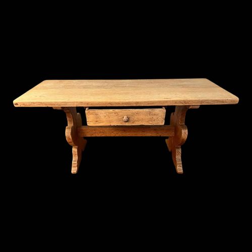 Ancienne table basse brutaliste bois