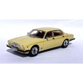 Jaguar Xj6 Siii 4.2 Damson Beige 1979 1/43 Matrix-Matrix