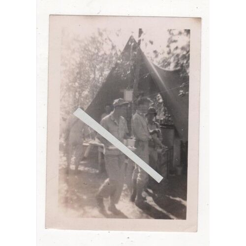 Photo Guerre 1939 45 Ww2 Rangers Gi´S Tente Campement  Cuisine Plateau Repas Campagne De France 1944 Abri Debarquement Normandie