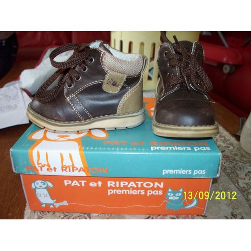 Chaussures À Lacets - 19