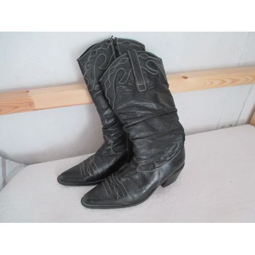 Bottes Noires  Taille 37