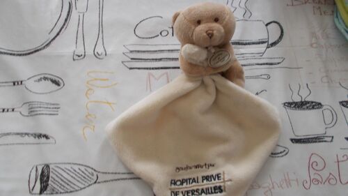 Doudou Ours Marron Hopital Privé De Versailles Mouchoir Ecru Doudou Et Compagnie