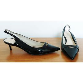 Escarpins Pointus Noir. Chaussures À Bride. Cuir Verni. André. Pointure 39 / 40