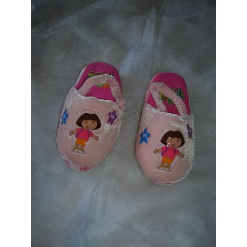 Chaussons Dora 26.