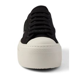Prada Baskets À Lacets - Noir - 41