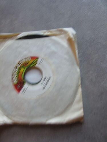 S T Louis // Can T Find Love