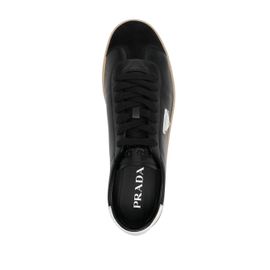 Prada Baskets En Cuir - Noir