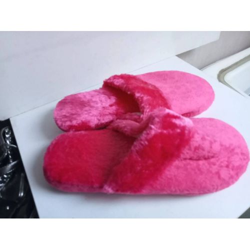 Pantouffle Femme Taille 38-39 Neuf