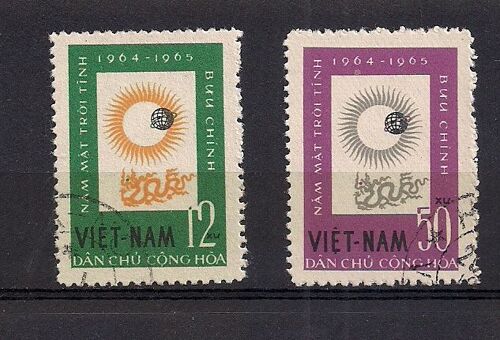 Vietnam - 2 Timbres Oblitérés- Année Du Soleil Calme- N°358 Et N°359