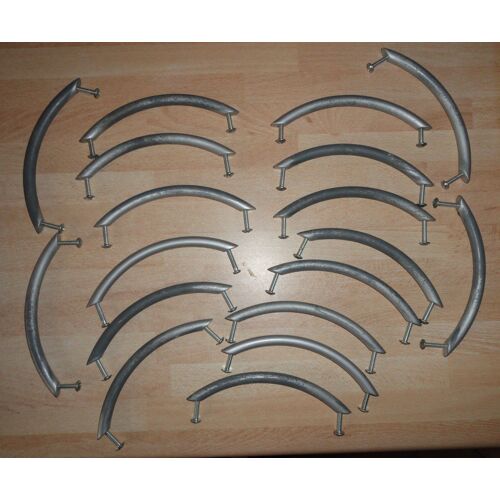 Lot De 18 Poignées De Portes Pour Placards, Couleur Argenté - Écartement 14.5cm - Avec Les Vis
