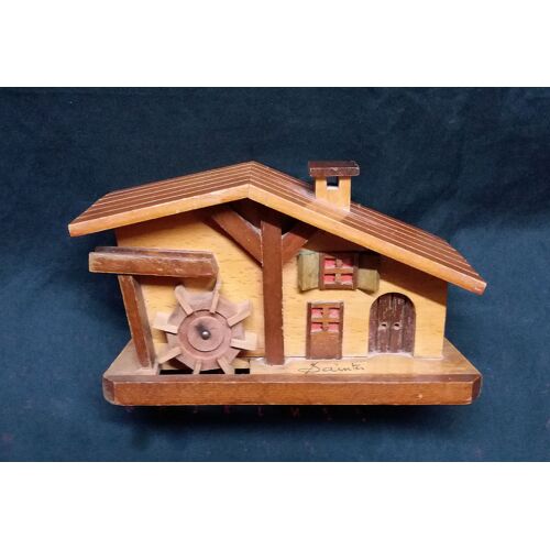 Ancienne Tirelire Moulin A Eau Chalet Saintes