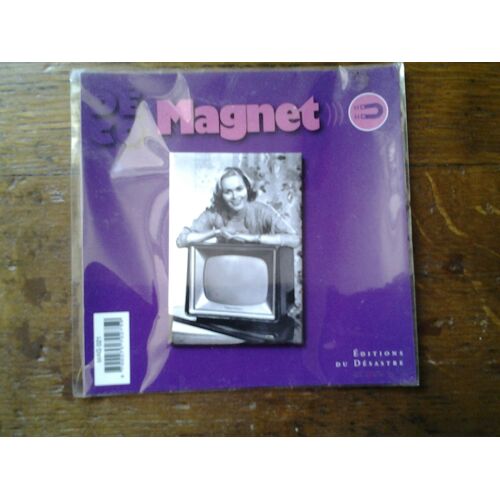 Magnet Deco Television