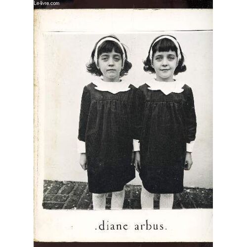 Diane Arbus : An Aperture Monograph Aperture Monograph S