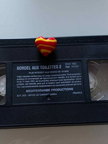 Vhs Bordel Dans Les Toilettes 2