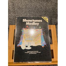 Showtunes Medley Partition Orgue Kenneth Baker Wise Publication
