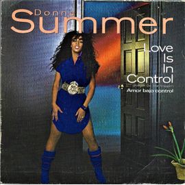 Donna Summer - Love Is In Control ( Amor Bajo Control ) - Sometimes Like Butterflies - 45 Tours Pressage Espagnole - 1982 -