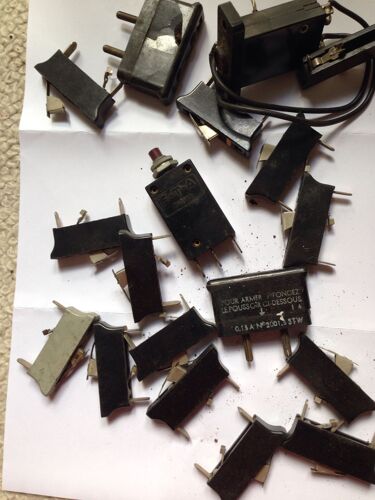 Lot De Contacteurs Interrupteurs Anciens