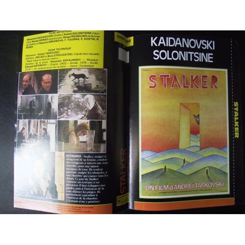 Jaquette Du Film.Stalker(1979).Réalisation.Andreï Tarkovski Avec Alexandre Kaidanovski,Anatoli Solonitsine,Nicolaï Grinko Alissa Freindlikh