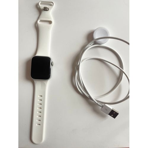 Apple Watch Series 5 (Gps) 40mm, Aluminium, Argent Blanc Montre Avec Chargeur D'origine