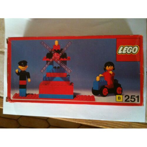 LEGO N°251-1 Le Moulin à Vent, Le Meunier et sa Femme