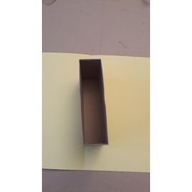 Étui En Carton Gris Pour Volume Pléiade