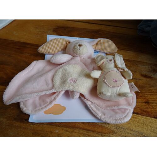 Doudou Plat Lapin Rose Avec Son Bébé Jouéclub