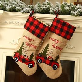 Bas De Noël Brodés De Joyeux Noël, 2 Pièces, Avec Camion Rouge Et Manchette À Carreaux, Bas Suspendus Pour Cheminée