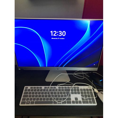Asus tout en un Vivo M3400WYAK-WA033W AMD Ryzen 5-7520U - 2 Ghz - Ram 8 Go - SSD 512 Go