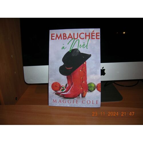 Embauchée À Noël