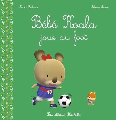 Bébé Koala - Bébé Koala Joue Au Foot
