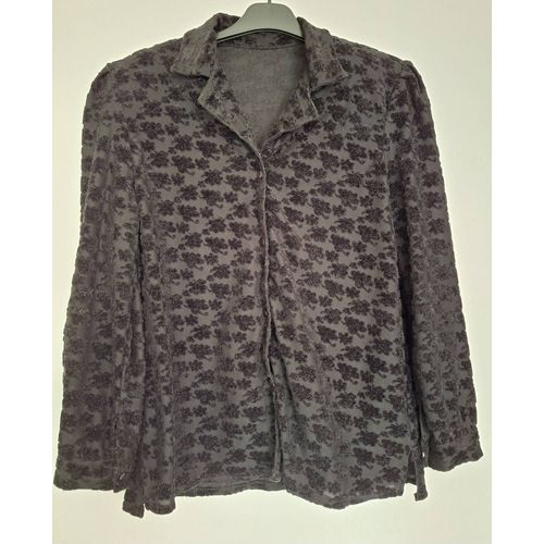 Chemise Vintage Noire À Épaulettes Au Tissu En Relief