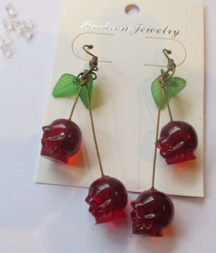 Grosse Boucle D'oreille Cerise Tete De Mort 3d 6.5x1.2cm Pinup Rockabilly Femme