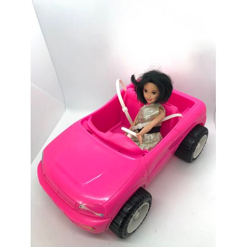 Voiture Jeep SUV 4x4 rose Barbie Mattel poupée Disney robe lot