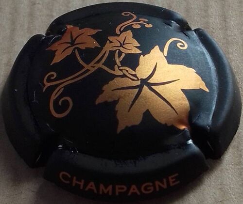 France Capsule Champagne Générique Noire Et Dorée Sarment Et Feuilles De Vigne Su