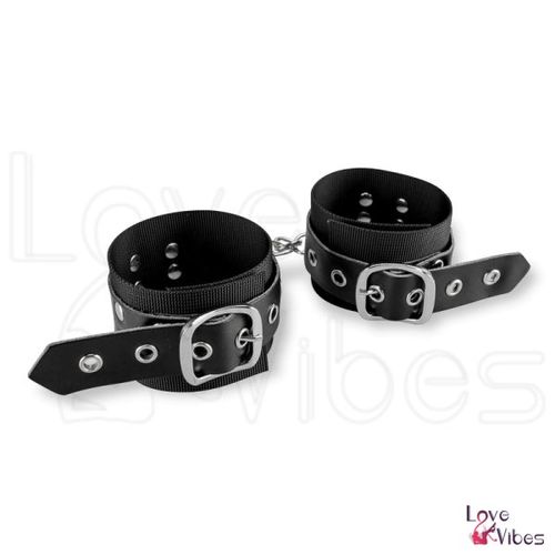 Menottes Poignets Bdsm