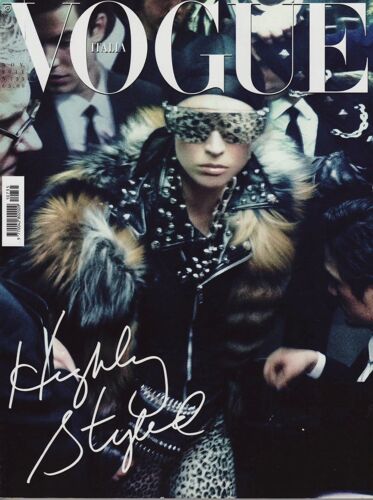 Vogue (Italy Edition) / 11-2011 N°735 : Kristen Stewart (14p) - Steven Meisel "The A Train" (26p)