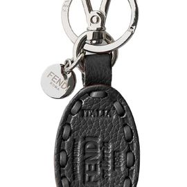FENDI porte-clés en cuir à monture ovale - Noir