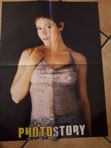 Poster Alyssa Milano/Charmed 4 Pages