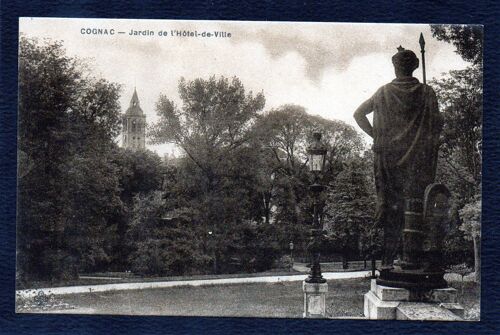 Carte Postale Ancienne, France, Charente ( 16 ), Cognac, Le Jardin De L'hôtel De Ville